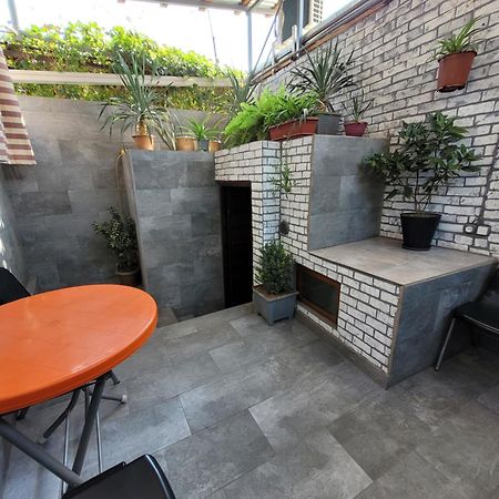 Villa Дом 33 Возле Клиники Астхик Ereván Exterior foto